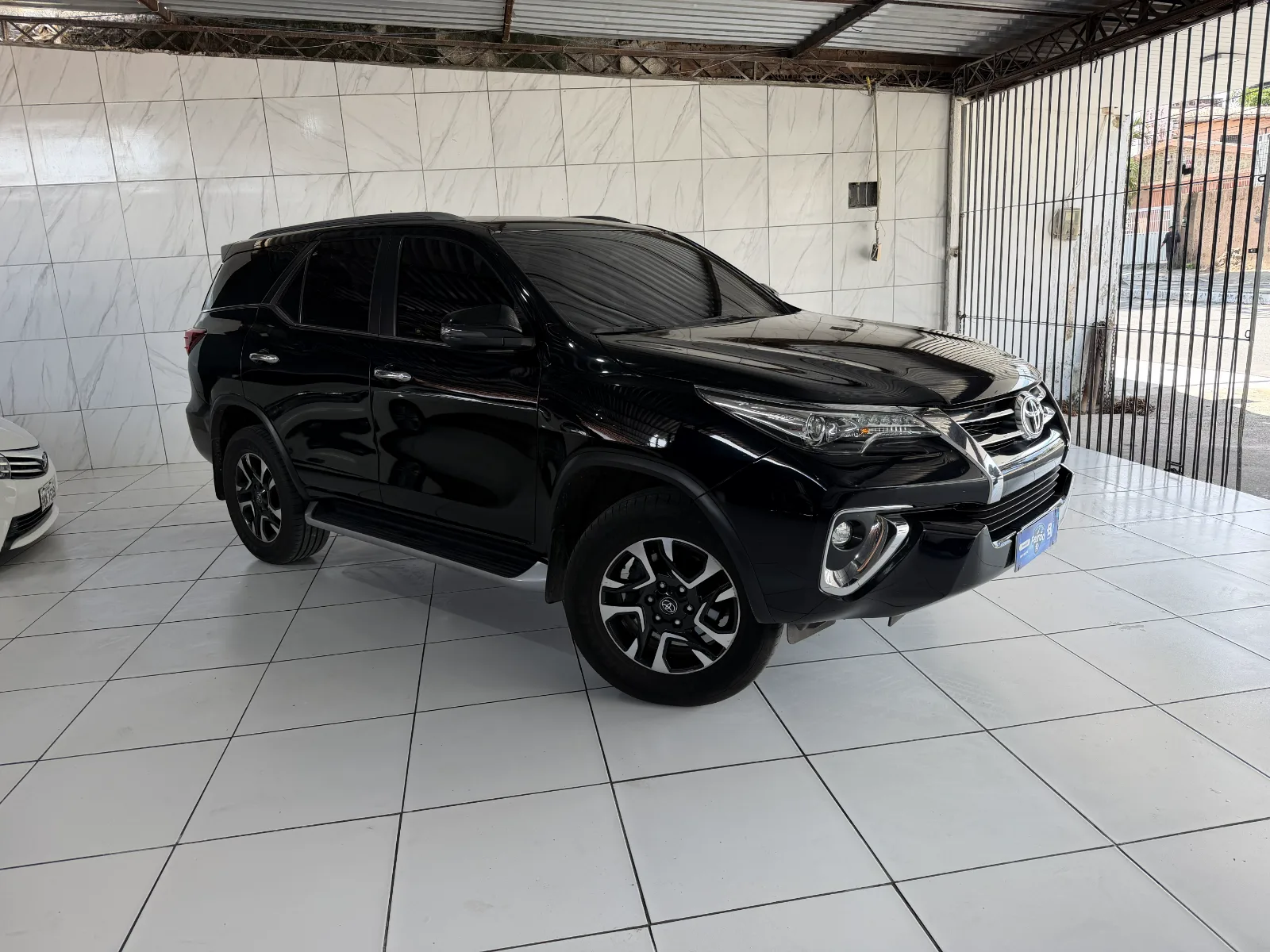 Toyota Hilux 4x2 2.8 Diesel SRX